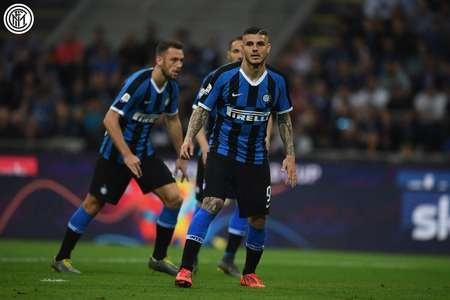 炸翻英超！穆里尼奥弃皇马转投利物浦？3大争议+10亿转会费，红军能逆袭？（英超大地震：穆里尼奥离开皇马改投利物浦？三重争议叠加+10亿豪购，红军能否逆袭？）