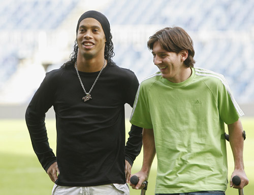 意甲前瞻：主场龙vs客场龙，拉齐奥、博洛尼亚谁将笑到最后（意甲前瞻：主强碰客强，拉齐奥与博洛尼亚谁能抢下三分？）