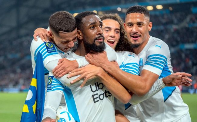 半场战报：沃尔夫斯堡1-1弗赖堡，佩契诺维奇，菲利普-特罗伊破门（上半场结束：沃尔夫斯堡1-1弗赖堡，佩契诺维奇与菲利普-特罗伊各入一球）