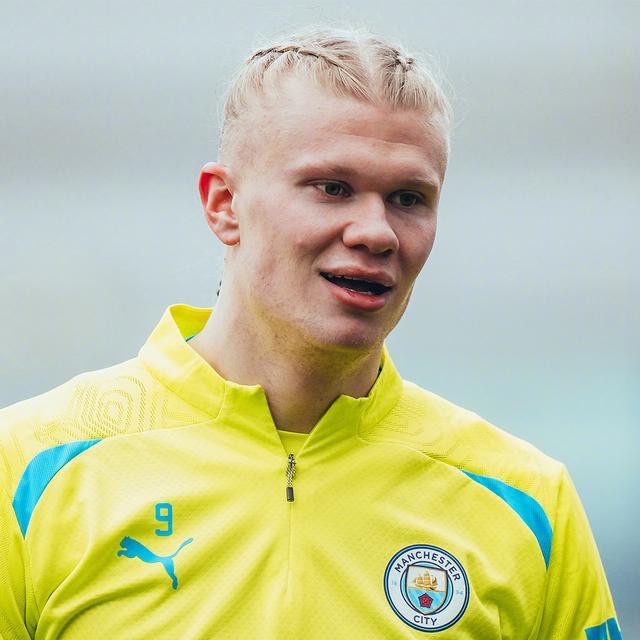 欧联1-1，10人穆帅前东家拒翻船+连续4轮不败，31岁塔利斯卡救主（欧联1-1：穆帅旧主10人作战仍守住不败，四轮不败延续，31岁塔利斯卡力挽狂澜）