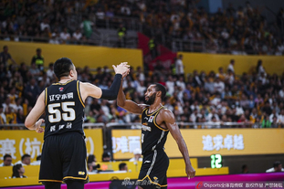 每体：巴萨圣诞节前赛程密集，弗里克已开始大幅轮换球员（每体：圣诞前巴萨赛程紧凑，弗里克已开启大幅轮换）