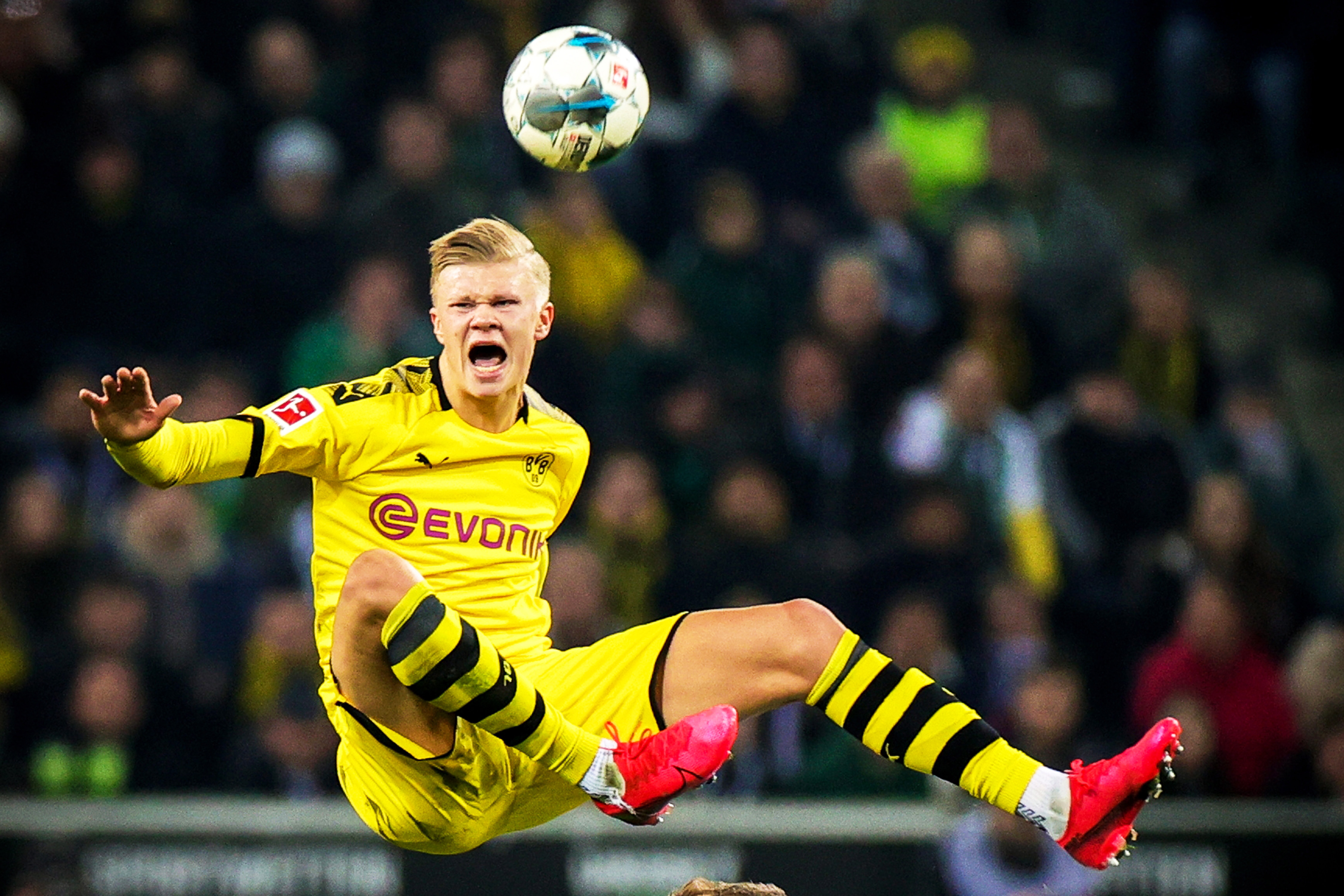 官方：中超俱乐部单财年支出不得超出6亿，外援最多300万欧（官方通告：中超俱乐部单个财年支出上限6亿元，外援最高300万欧元）