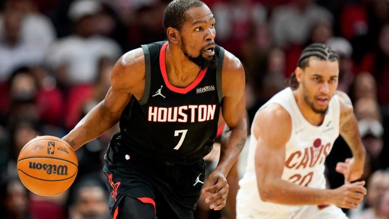 美记：马刺不愿放弃卡斯尔和哈珀，即便交易对象是字母哥（美媒：即使交易对象是字母哥，马刺也不愿送出卡斯尔和哈珀）