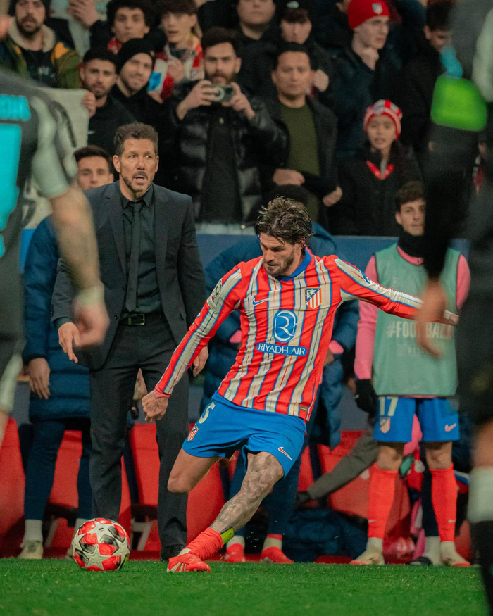 跟队：米兰不太可能在一月运作莱万，但他是夏窗的理想人选